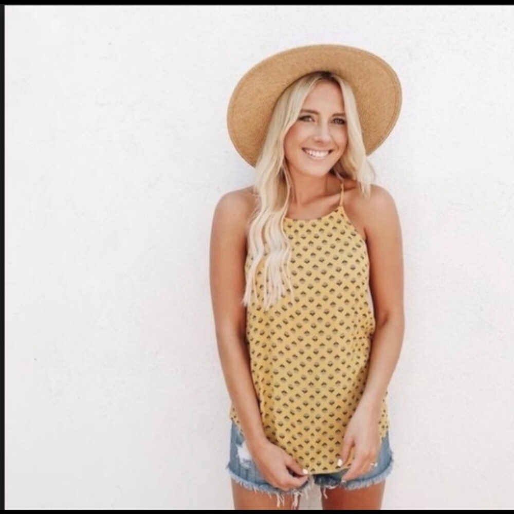Elaine mustard tank